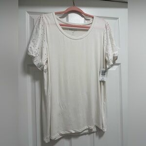 Torrid White Short Sleeve Top with Eyelet Detail Size 1 NWT